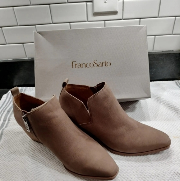 Franco Sorto Ankle Boot's Women - Picture 4 of 9